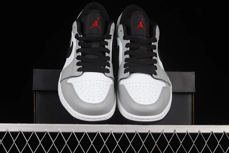 All categories Air Jordan Jordan series basketball shoes Air Jordan 1 Low G version pure original Air Jordan 1 Low "Light Smoke Grey" AJ1 Joe 1 Little Dior Smoke Gray 553558-030